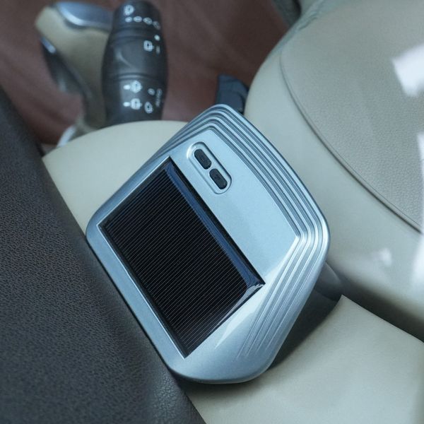 Монітор системи тиску у шинах TPMS Solar Display фото